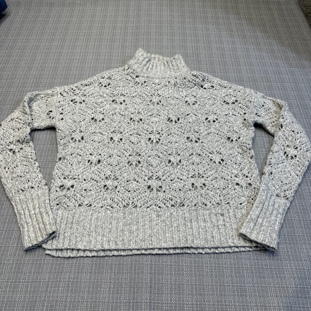 American Eagle Grey Pointelle Open Knit Sweater Womens Small Romantic Crochet